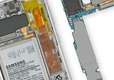 サムスンの携帯電話に採用された薄型放熱シート