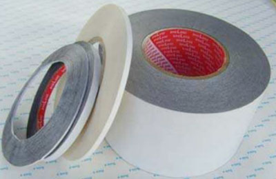 導電性繊維の両面テープ